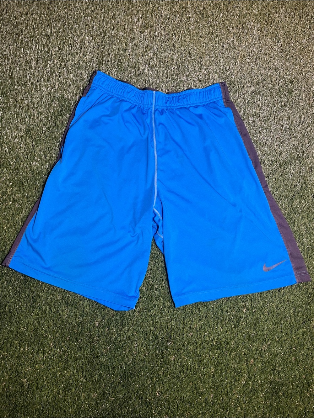 Nike Men’s Bright Blue Athletic Shorts with Gray Side Panels Men’s Large